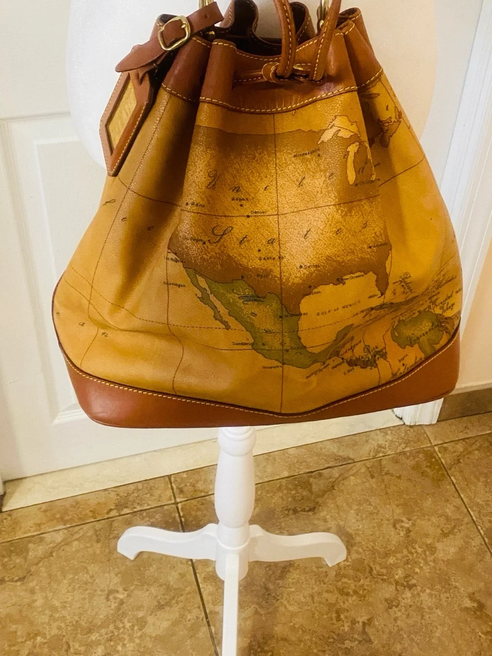 Alviero Martini Drawstring  bucket crossbody bag